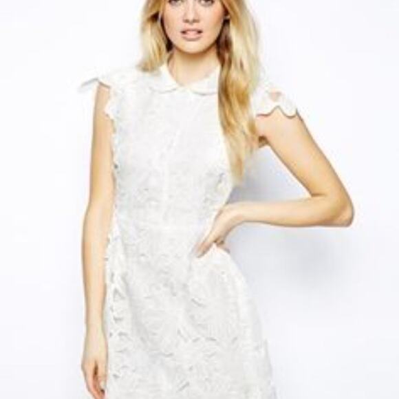 ARROGANT CAT White Floral Lace Cap Sleeve Dress size 10 - Picture 1 of 10